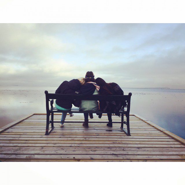 b2ap3_medium_bench-chair-friends-friendship-28858_20191127-020536_1