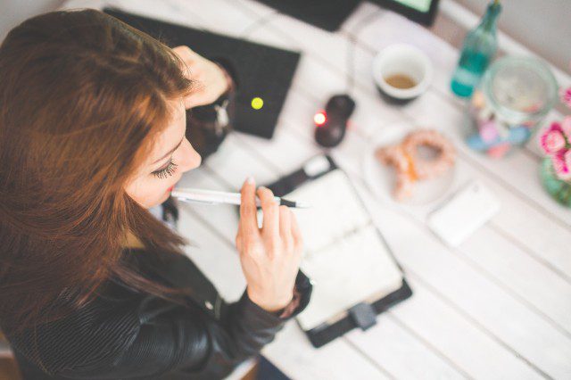 b2ap3_medium_daydreaming-desk-hair-6384